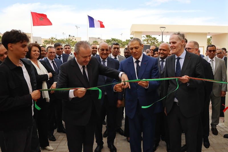 السفير الفرنسي ووالي جهة العيون يدشنان المقر الجديد لثانوية “بول باسكون” الدولية