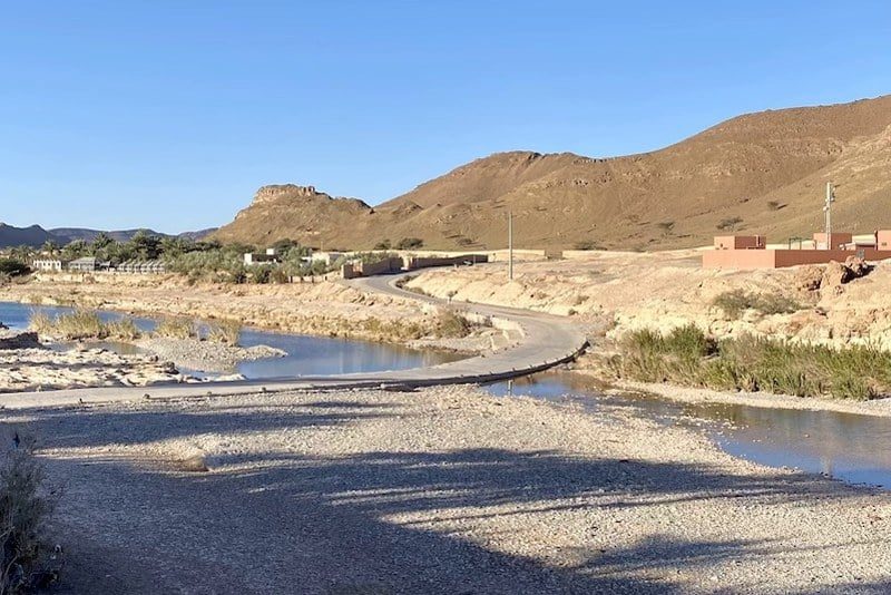 توقعات الأرصاد الجوية بالمغرب ليوم السبت: أجواء حارة نسبياً بالصحراء وسوس مع فرصة أمطار خفيفة