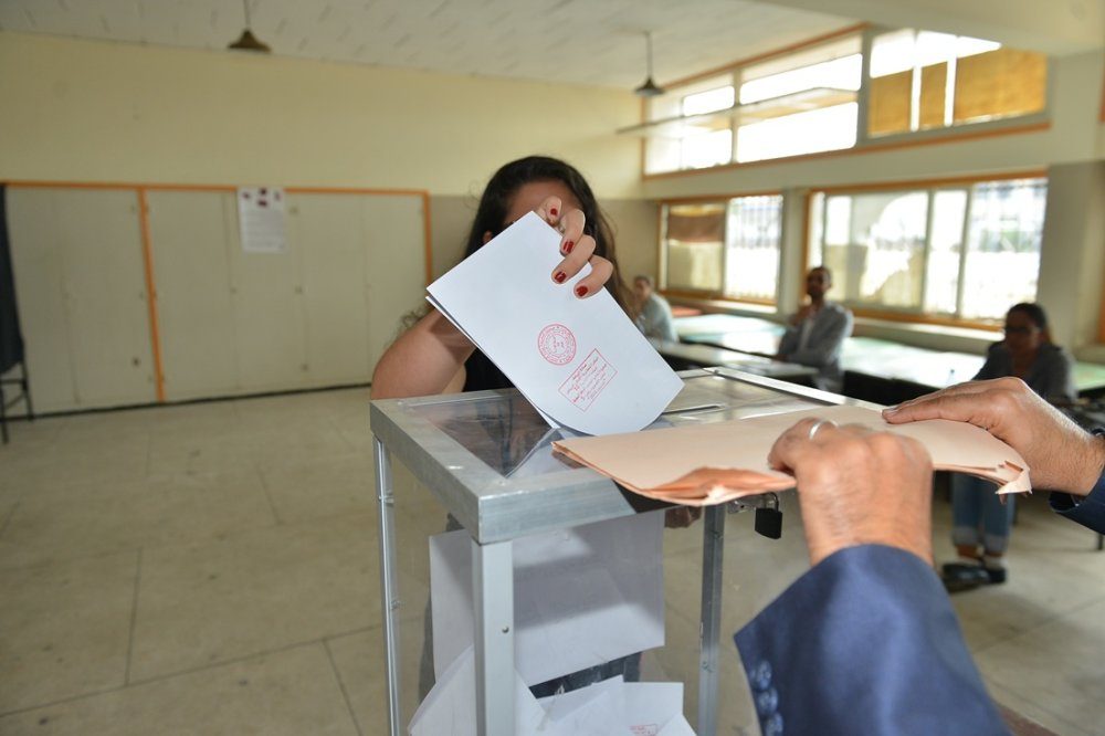 الانتخابات 2026: بين التزكية والأداء.. الأحزاب المغربية أمام خيارات مصيرية