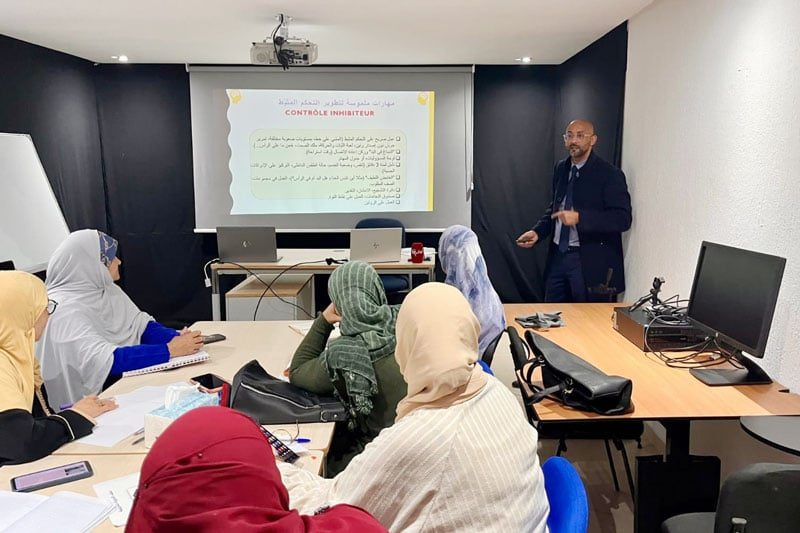 باحث في علم النفس ينظم سلسلة ورشات تكوينية حول العلوم العصبية والتربية في عدة مدن مغربية