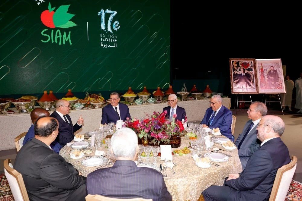 الملك محمد السادس يقيم مأدبة عشاء على شرف ضيوف ومشاركي الدورة 18 للملتقى الدولي للفلاحة بالمغرب
