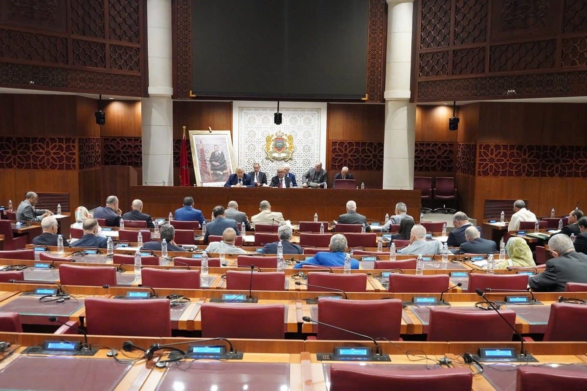 مشروع قانون تنظيمي لتعزيز الحكامة الترابية وتحديث جهوية المغرب