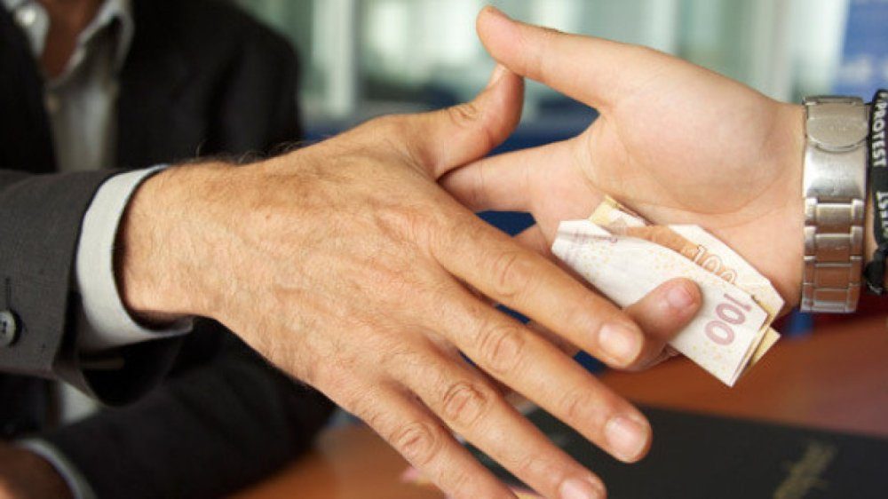 إطلاق مركز الاتصال “3003” للإبلاغ عن قضايا الفساد بالمغرب