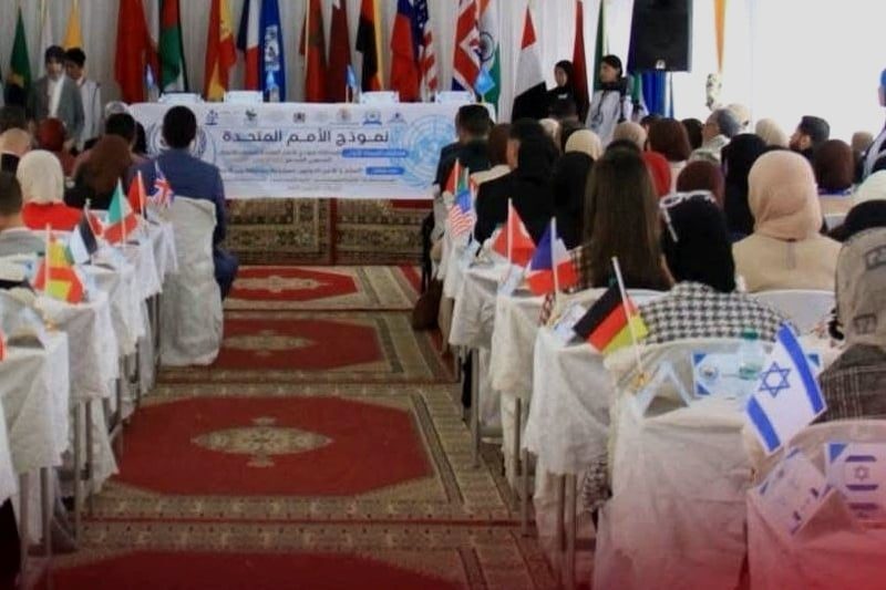 جدل في شفشاون بعد ظهور علم إسرائيل في نشاط مدرسي محاكاة للأمم المتحدة