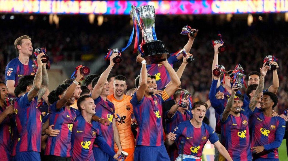 برشلونة يهزم ريال مدريد بثنائية ويحقق اللقب التاسع والعشرين في الليغا