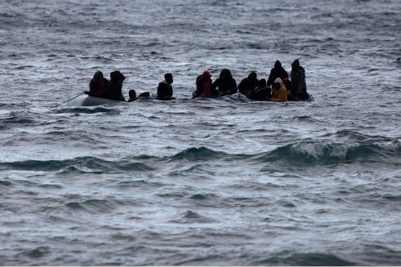 إحباط محاولة هجرة غير شرعية بشاطئ الحوزية: توقيف 39 شخصًا بينهم نساء