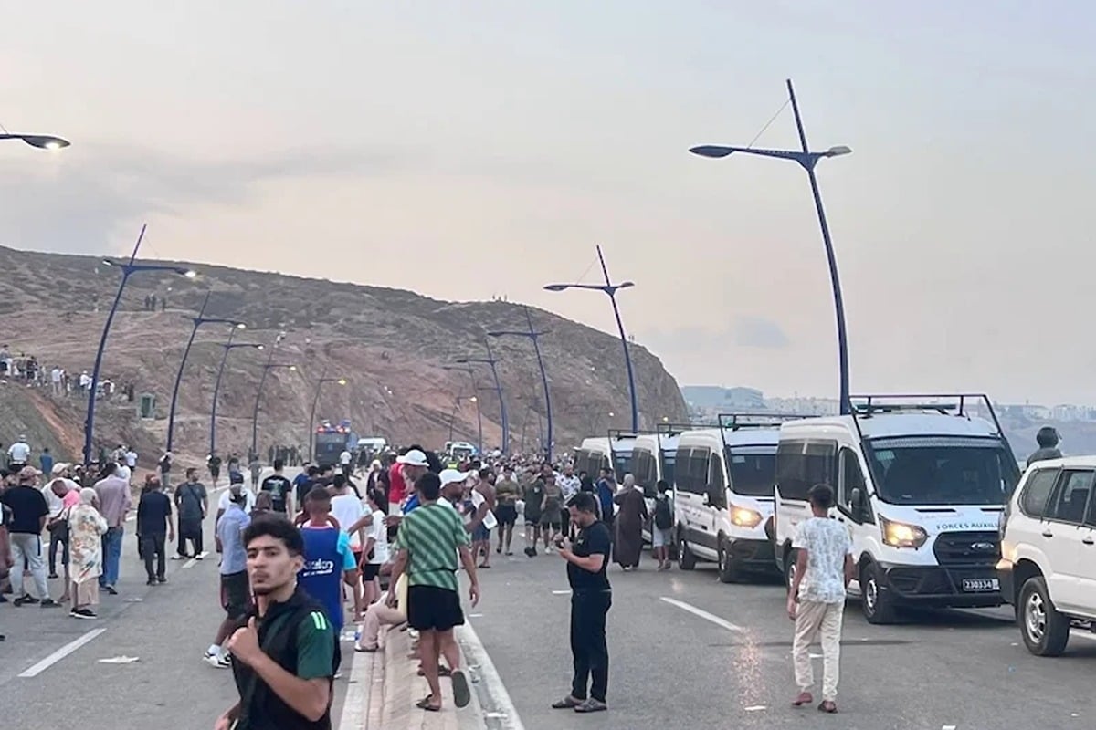 تحذيرات الاستخبارات الإسبانية قبل موجة الهجرة إلى سبتة: جدل حاد بين CNI ووزارة الداخلية