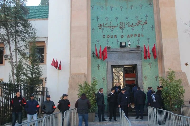 محاكمة انهيار عمارتي فاس: 21 متهماً أمام العدالة بعد مأساة دجنبر