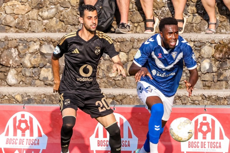 الأهلي يستكمل ترتيبات سفر بلعمري إلى النمسا لإجراء جراحة الرباط الصليبي