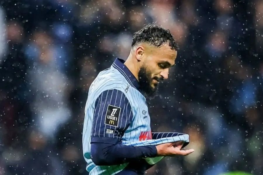 سفيان بوفال يقترب من العودة إلى الليغا عبر بوابة ديبورتيفو لاكورونيا