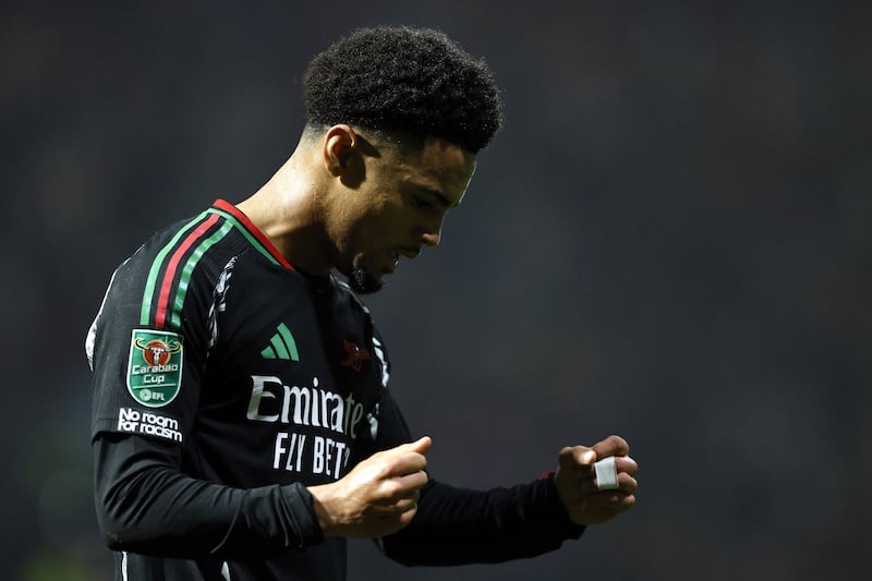 بوروسيا دورتموند يتعاقد مع إيثان نوانيري لتعويض كونستانتيلياس المصاب