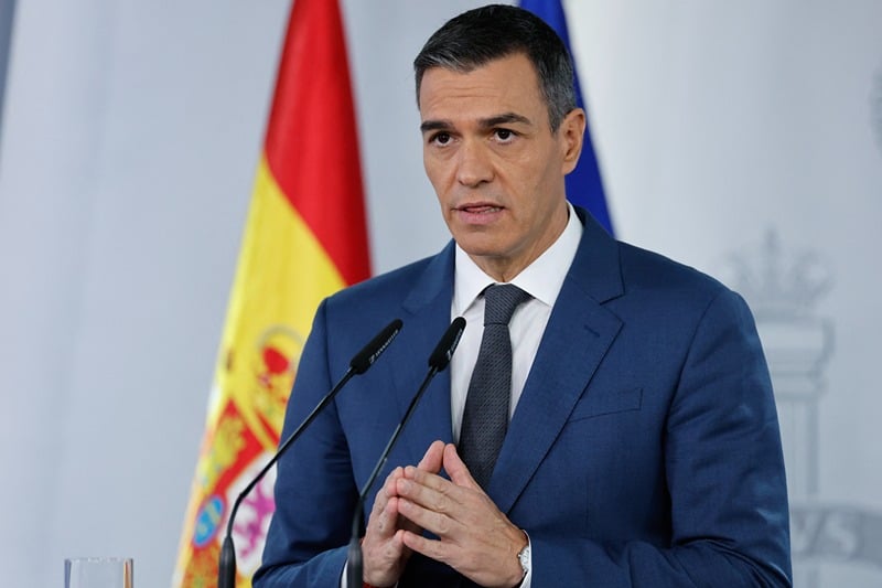 أزمة سبتة والمغرب: سانشيز ينفي تورط الرباط ويدين الاستغلال السياسي