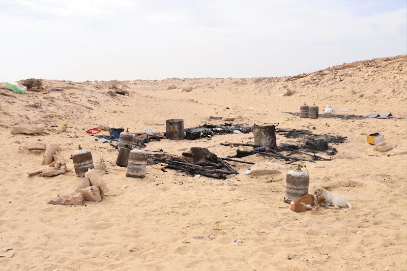 التنقيب عن الذهب في المنطقة العازلة: مصرع منقب موريتاني وإجراءات ردعية مغربية