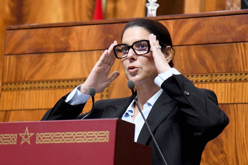 حكومة المنصوري وتضارب المصالح: رئيسة الحكومة تدافع عن بجيجو وتصف الفساد بالسرطان