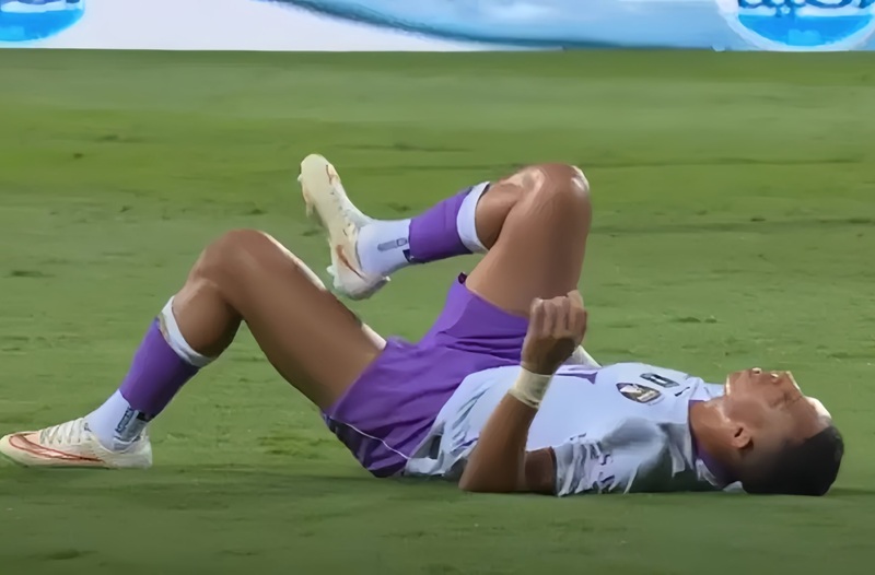 إصابة سفيان رحيمي تربك حسابات العين قبل موقعة الاتحاد الآسيوية
